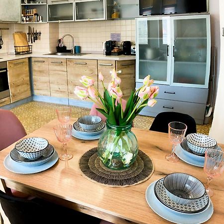 Two Bedroom Apartment -Welcome To Burgas- Top Location, Central Station, Main Walking Street, Sea Garden, Near The Beach Extérieur photo